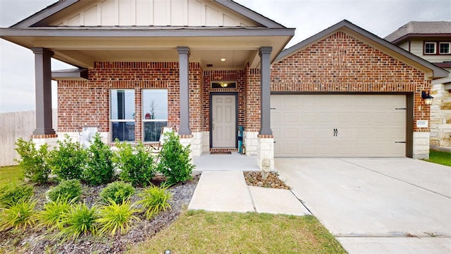 view of front of home featuring a garage