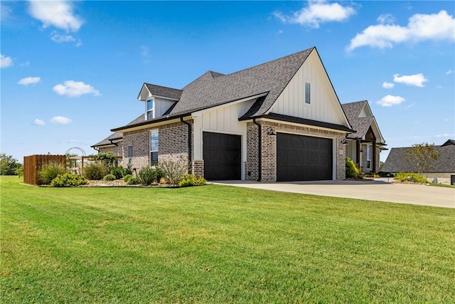 view of front of house with a front lawn