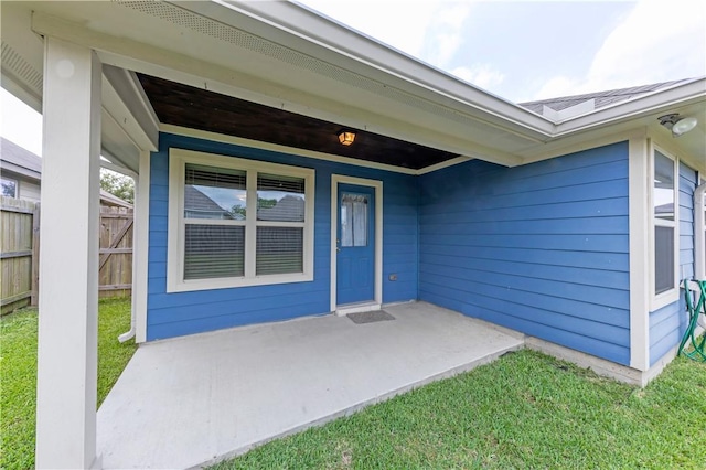 109 Dove Ct, Navasota, TX 77868 - doorway to property with a porch