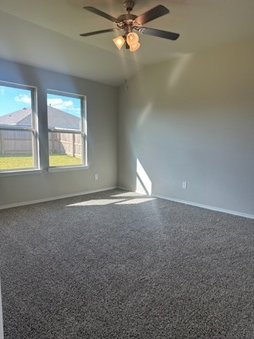 unfurnished room featuring ceiling fan