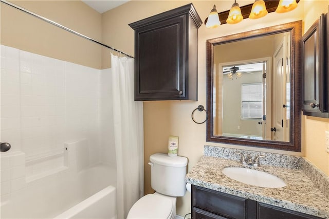 full bathroom featuring shower / tub combo with curtain, vanity, and toilet