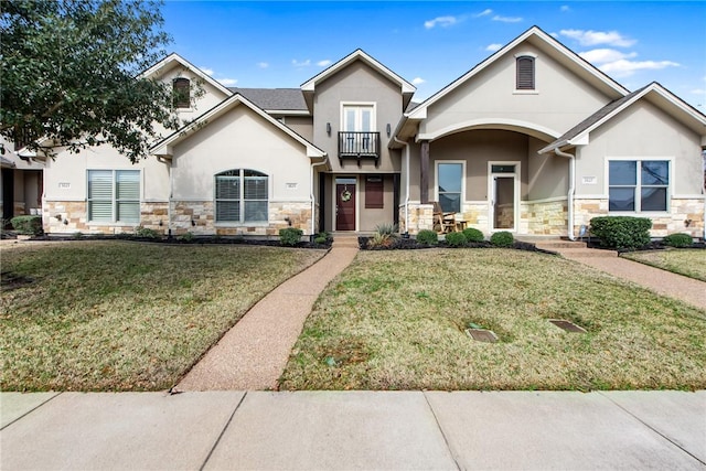 view of front of home with a front yard