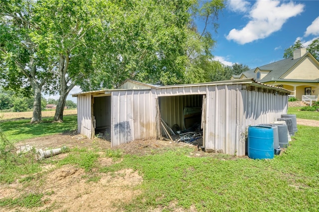 view of outdoor structure