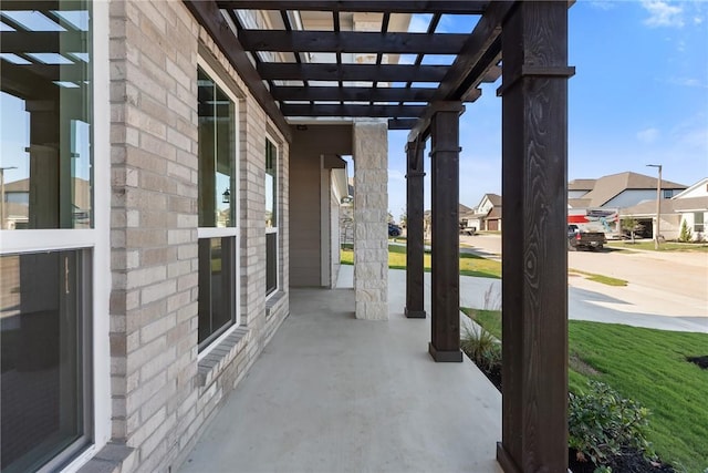 view of patio featuring a pergola