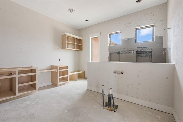 empty room featuring concrete floors