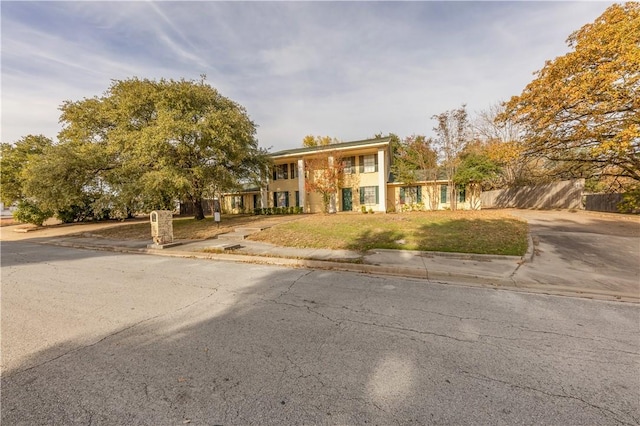 view of split foyer home