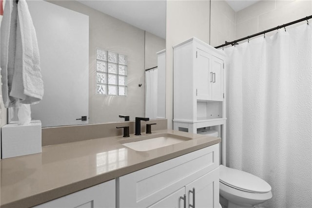 273 Estates Cir, College Station, TX 77840 - full bathroom with vanity, toilet, and curtained shower