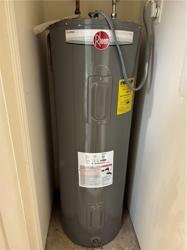 400 Nagle St Unit 304, College Station, TX 77840 - utilities with water heater