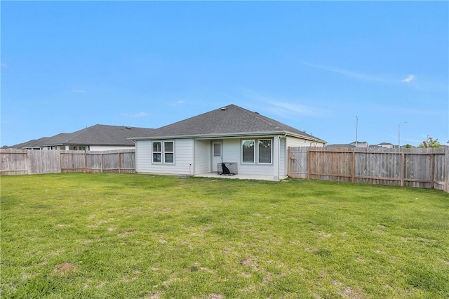 1147 Buffalograss Trl, Sealy, TX 77474 - view of back of property