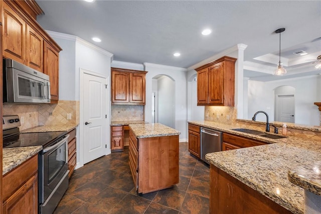 5398 Prairie Dawn Trl, College Station, TX 77845 - kitchen with crown molding, arched walkways, a sink, and stainless steel appliances