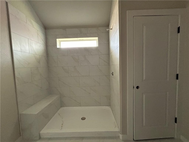 2814 Messenger Way, Bryan, TX 77802 - bathroom featuring a tile shower