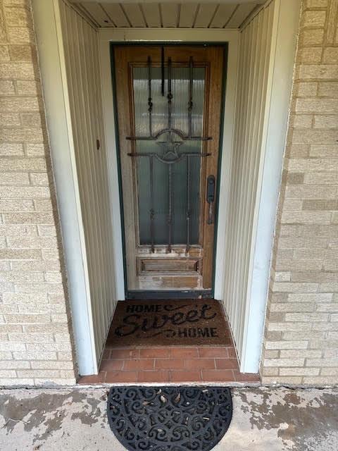 702 E Kezee St, Calvert, TX 77837 - photo 2