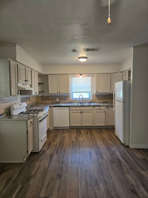 900 E 27th St, Bryan, TX 77803 - photo 7