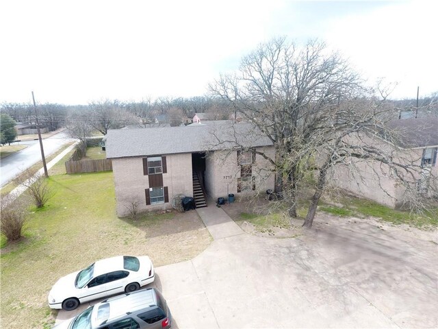 2712 Evergreen Cir, Bryan, TX 77801 - photo 1