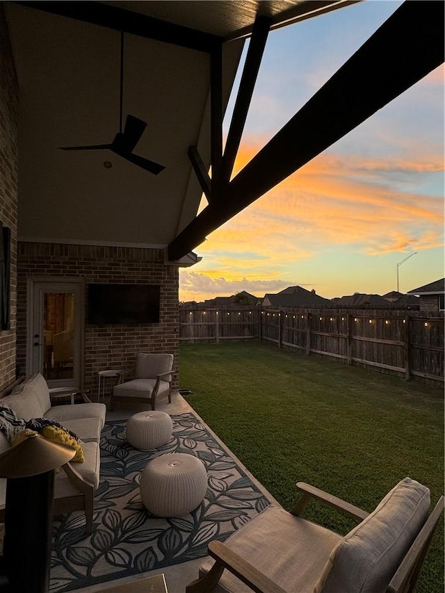 view of yard featuring a patio and outdoor lounge area