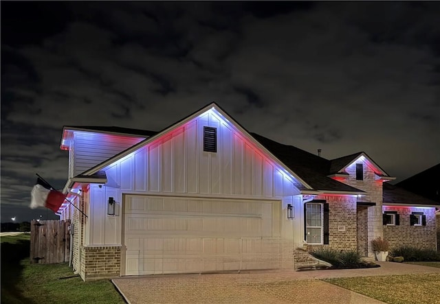 view of front facade with a garage