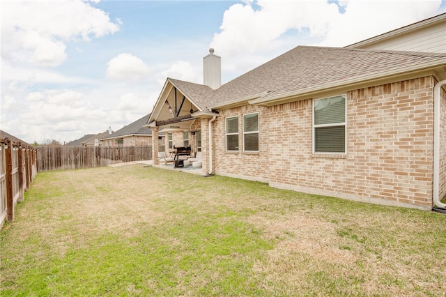 view of yard with a patio