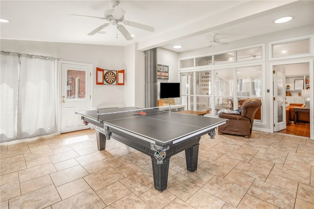 recreation room featuring recessed lighting and ceiling fan