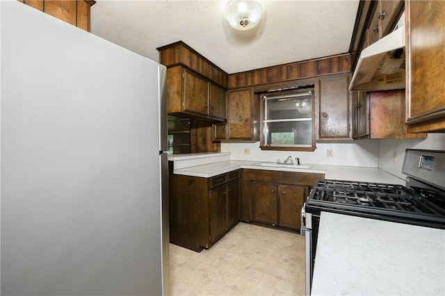 504 N Echols St, Caldwell, TX 77836 - photo 9