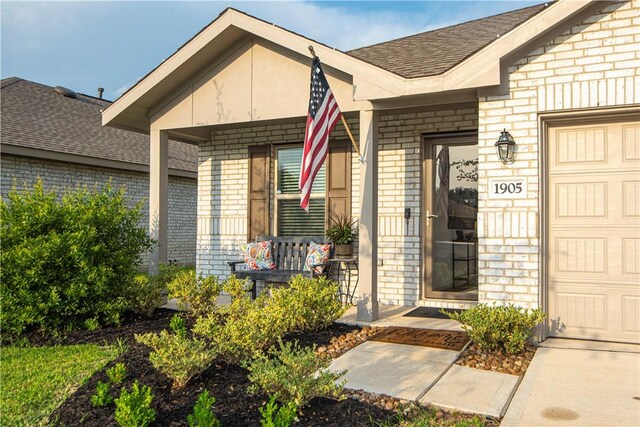 1905 Champions Dr, Navasota, TX 77868 - photo 2