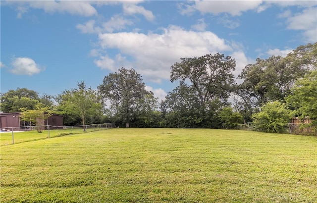 1503 Tara Ct, College Station, TX 77840 - spare room featuring wood finished floors and a ceiling fan