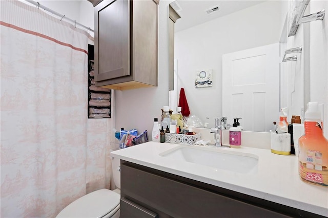 1121 Amistad Loop, College Station, TX 77845 - bathroom with vanity and a shower with curtain
