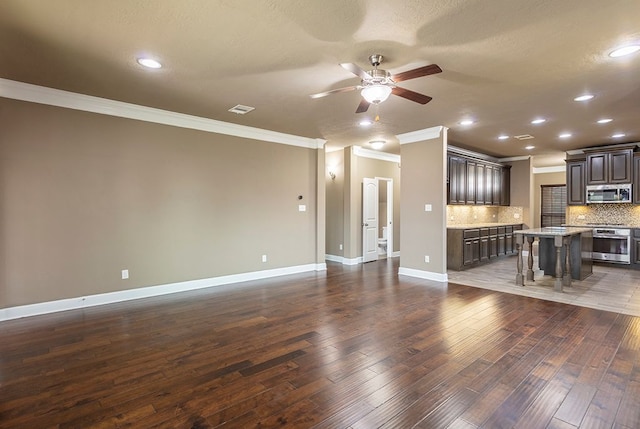 Listing photo 3 for 3416 Lockett Hall Cir, Bryan TX 77807