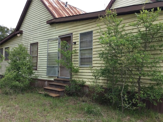 view of home's exterior