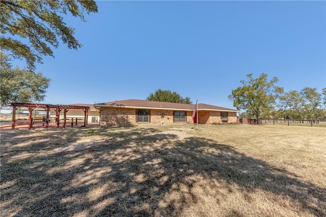 view of front of home featuring a pergola