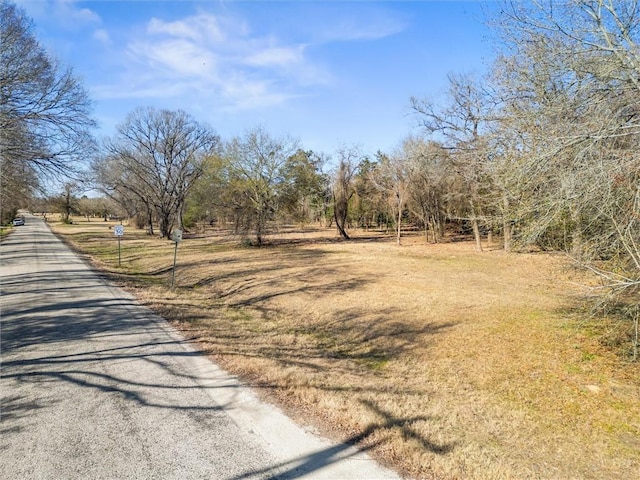 Listing photo 3 for 6536 Castenson Rd, Bryan TX 77808