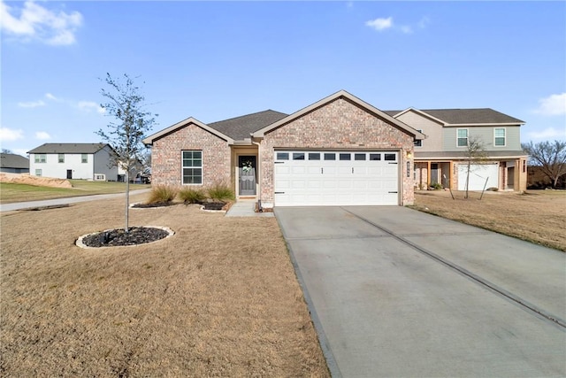 view of front of property with a front lawn