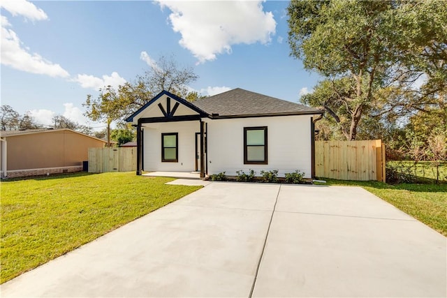 view of front of home with a front yard