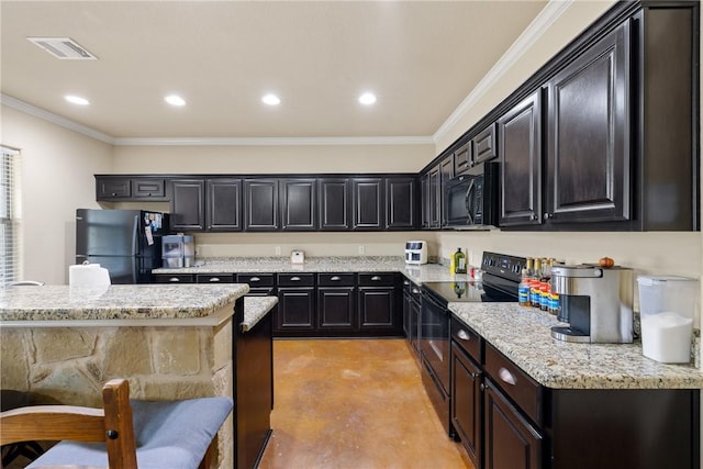 kitchen featuring black appliances, concrete floors, visible vents, and recessed lighting