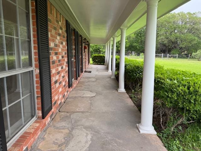 view of patio / terrace with covered porch