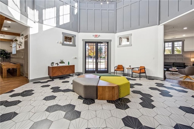 1725 Harvey Mitchell Pkwy, College Station, TX 77840 - common area with a high ceiling and recessed lighting