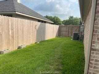 view of yard with cooling unit