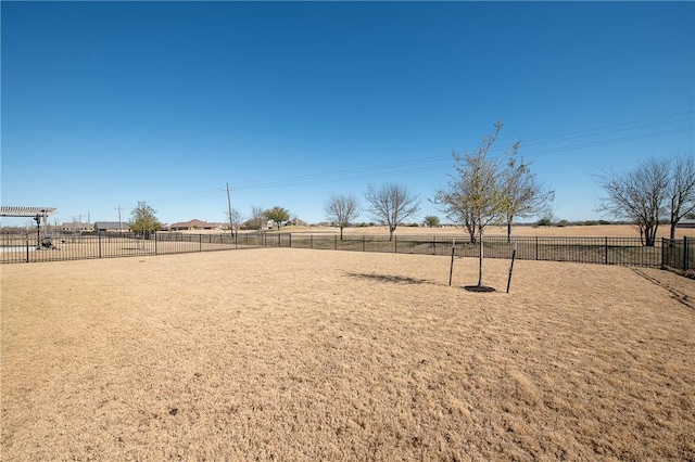 view of yard featuring a rural view