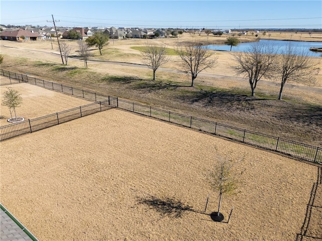 view of yard featuring a water view