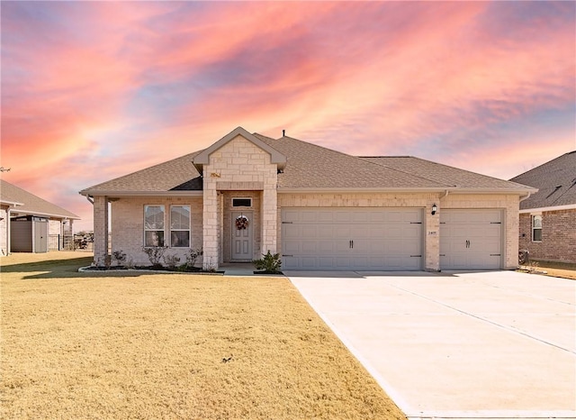 view of front of house featuring a garage