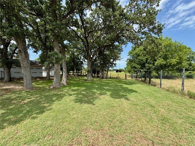 2110 E Hanna St, Calvert, TX 77837 - photo 11