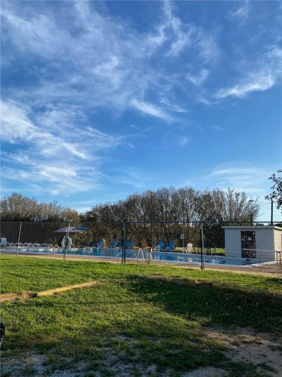 3931 Fairway, Franklin, TX 77845 - photo 5