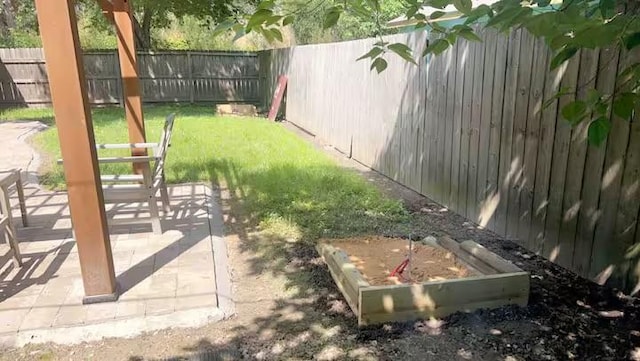 318 Kyle Ave, College Station, TX 77840 - view of yard featuring a garden