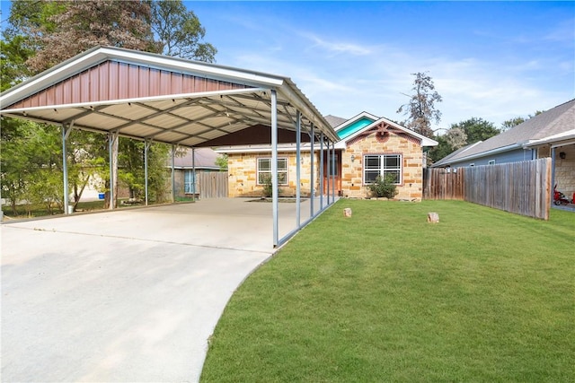 view of yard featuring a carport