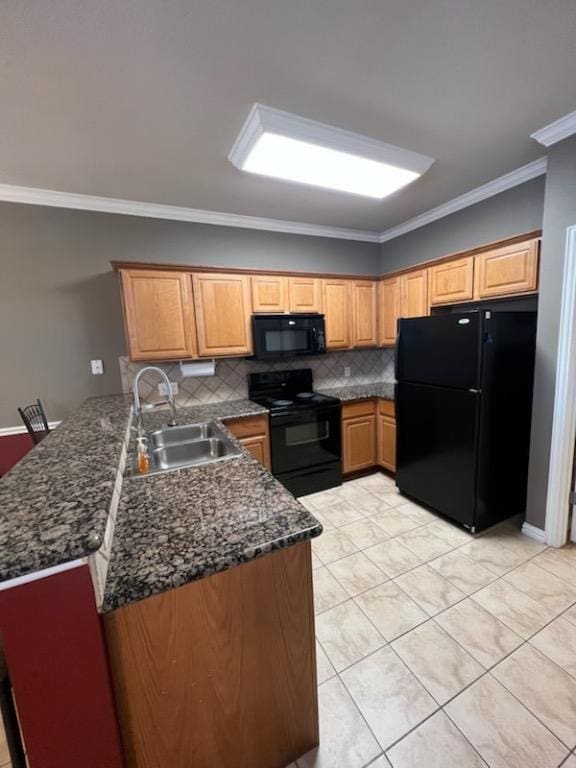 kitchen with kitchen peninsula, black appliances, sink, crown molding, and decorative backsplash