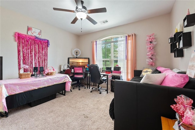 bedroom with carpet flooring and ceiling fan