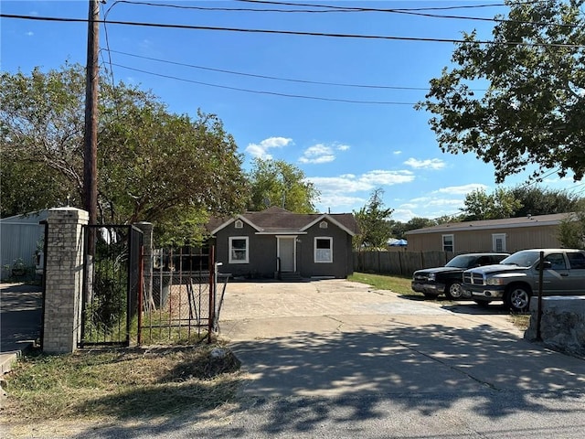 view of front of house