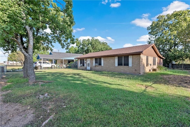 view of front of property with a front yard