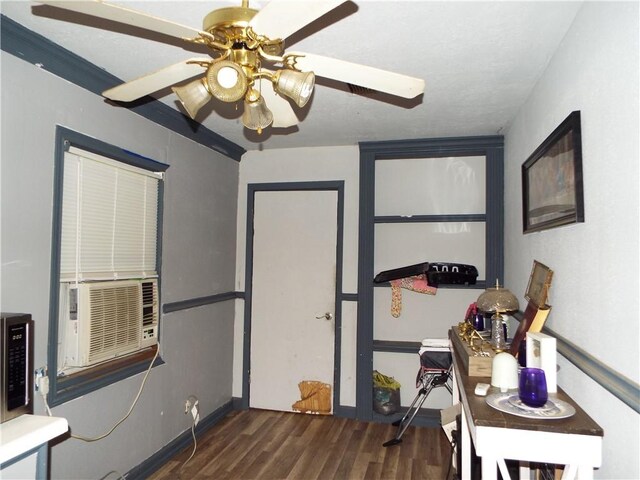 11941 W Hollyhill Dr, Plantersville, TX 77363 - photo 21