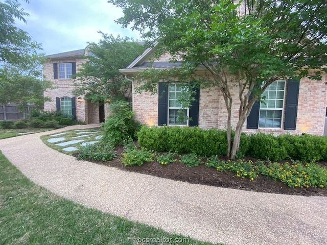 view of front of house