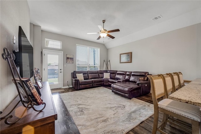2000 Birdie Ct, Navasota, TX 77868 - photo 8